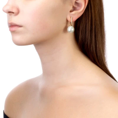 Серьги из желтого золота с белыми морскими Австралийскими жемчужинами 12-12,5 мм