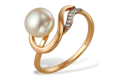 Кольцо из красного золота с белой речной жемчужиной 9-9,5 мм