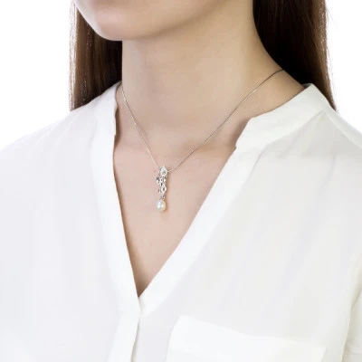 Кулон из серебра с белой речной жемчужиной 7,5-8 мм