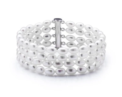 Браслет в 4 ряда из белого рисообразного речного жемчуга. Жемчужины 4-4,5 мм