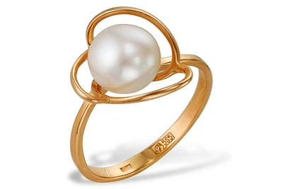 Кольцо из красного золота с белой речной жемчужиной 8,5-9 мм