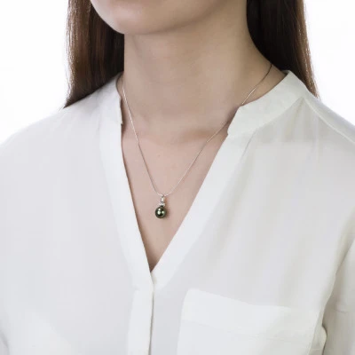 Кулон из серебра с черной морской Таитянской жемчужиной 8,6-8,9 мм