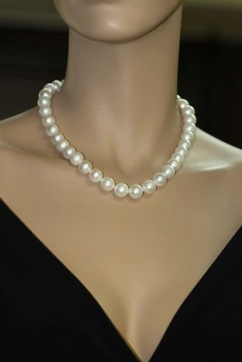 Ожерелье из белого круглого речного жемчуга класса АА+. Жемчужины 10,5-11,5 мм