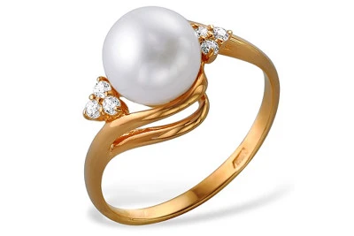 Кольцо из красного золота с белой речной жемчужиной 7,5-8 мм