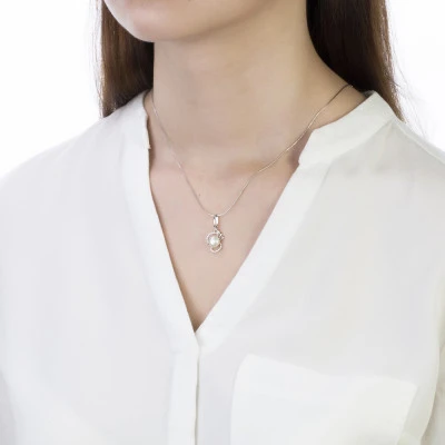 Кулон из серебра с белой речной жемчужиной 7-7,5 мм