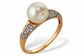 Кольцо из красного золота с белой речной жемчужиной 9-9,5 мм