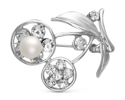 Брошь "Цветок", украшенная белой речной жемчужиной 7-9,5 мм