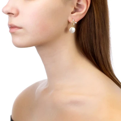 Серьги из серебра с белыми речными жемчужинами "Барокко" 13-13,5 мм