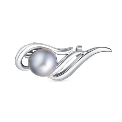 Брошь из серебра с серебристой речной жемчужиной 10-10,5 мм