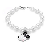 Детский браслет с подвеской "Микки Маус". Жемчуг "Рис" размером 7,5-8 мм