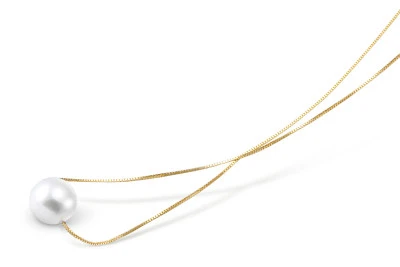 Цепочка из желтого золота с белой морской жемчужиной 10-10,5 мм. Длина 45 см