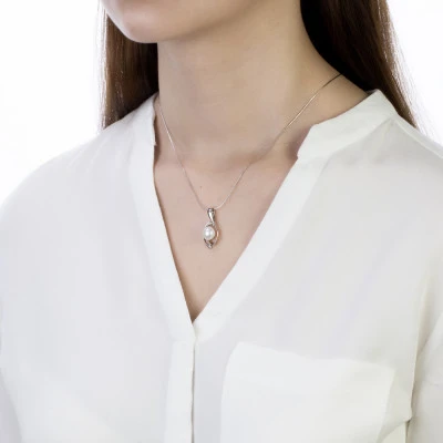 Кулон из серебра с белой речной жемчужиной 8,5-9 мм