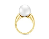 Кольцо из желтого золота с белой морской Австралийской жемчужиной 11-12 мм