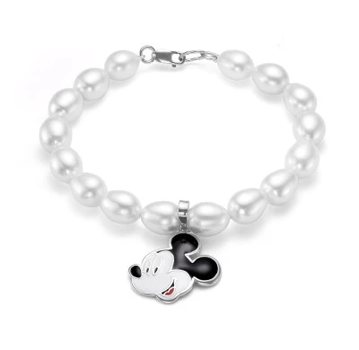 Детский браслет с подвеской "Микки Маус". Жемчуг "Рис" размером 7,5-8 мм