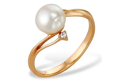 Кольцо из красного золота с белой речной жемчужиной 7-7,5 мм