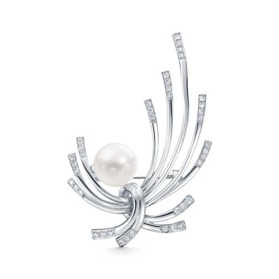 Брошь из ювелирного сплава с белой пресноводной жемчужиной 11-11,5 мм