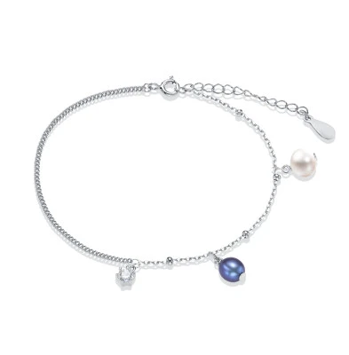 Браслет из серебра 925 пробы с белой и черной речными жемчужинами 5-6 мм