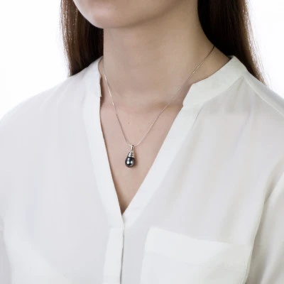 Кулон из серебра с черной морской Таитянской жемчужиной 10-10,5 мм