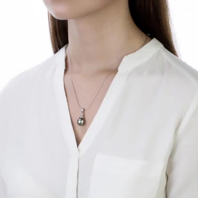 Кулон из серебра с черной морской Таитянской жемчужиной 10-10,5 мм