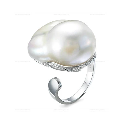 Кольцо из серебра с белой речной жемчужиной "Барокко" 20-28 мм