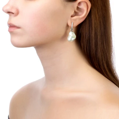 Серьги из серебра с белыми речными жемчужинами "Барокко" 13-16 мм