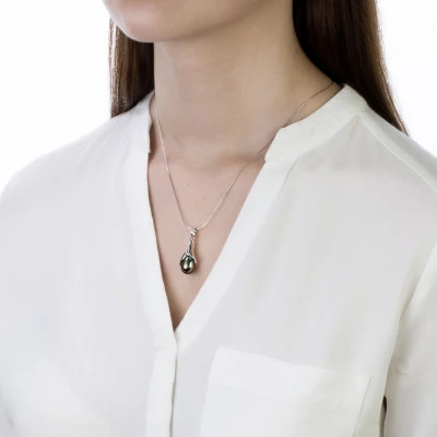 Кулон из серебра с черной морской Таитянской жемчужиной 10-11 мм