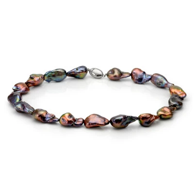 Ожерелье из черного барочного речного жемчуга. Жемчужины 13-19 мм